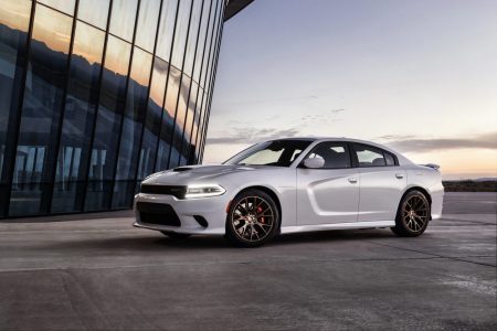 Dodge Charger SRT Hellcat 2015: 717 CV y 328 km/h de velocidad máxima en una berlina