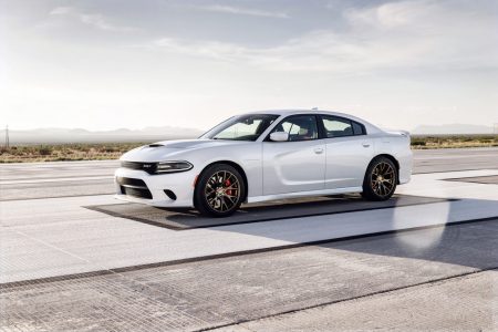 Dodge Charger SRT Hellcat 2015: 717 CV y 328 km/h de velocidad máxima en una berlina