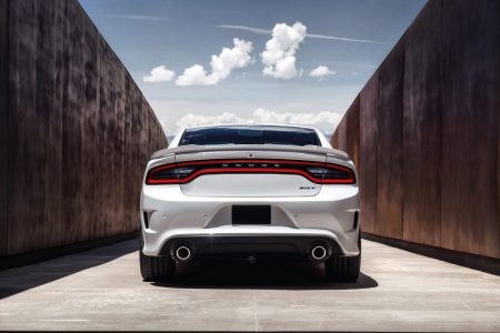 Dodge Charger SRT Hellcat 2015: 717 CV y 328 km/h de velocidad máxima en una berlina