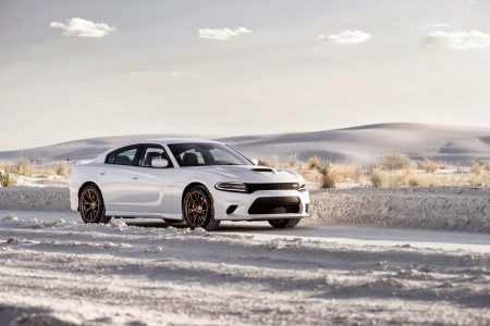 Dodge Charger SRT Hellcat 2015: 717 CV y 328 km/h de velocidad máxima en una berlina