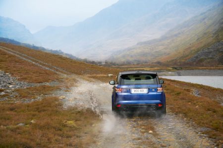 Range Rover Sport SVR: 550 CV enfrascados bajo un SUV