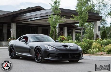 Inspired Autosport lanza el SRT Viper Frozen Black, una bestia de 700 caballos