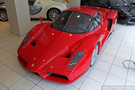 A la venta un Ferrari Enzo por algo más de 2.4 millones de euros