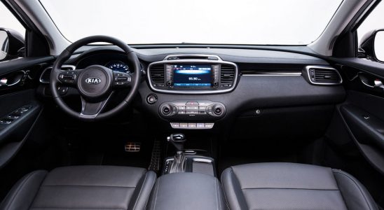 kia-sorento-2015-05-1024x560
