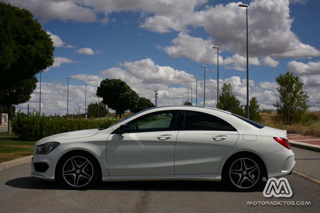 Prueba: Mercedes Benz CLA 220 CDI AMG Line (equipamiento, comportamiento, conclusión)