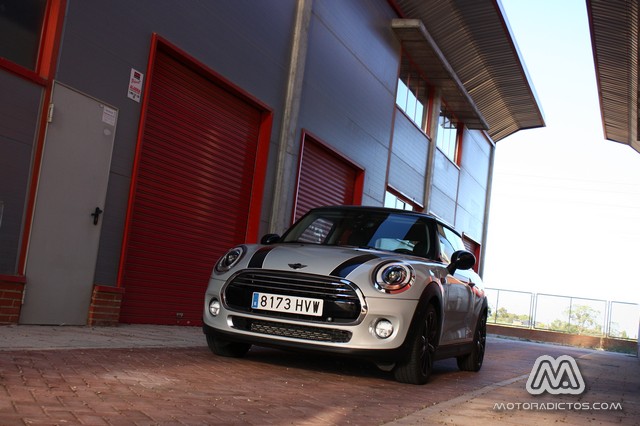 Prueba: Mini Cooper 2014 (equipamiento, comportamiento, conclusión)