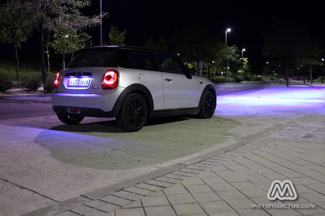 Prueba: Mini Cooper 2014 (equipamiento, comportamiento, conclusión)