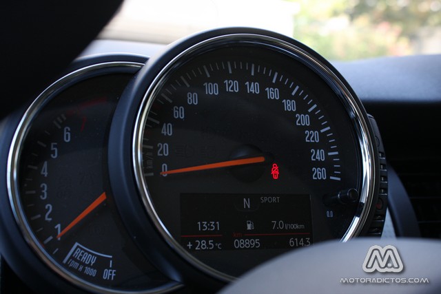 Prueba: Mini Cooper 2014 (equipamiento, comportamiento, conclusión) 8