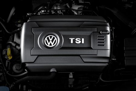 2015-Volkswagen-Polo-GTI-19