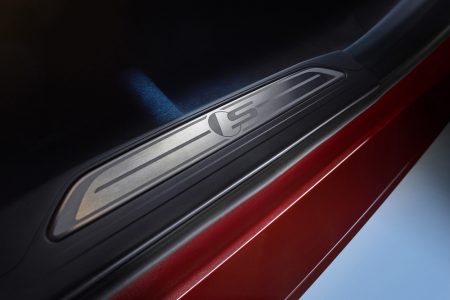 Jaguar-XE-10