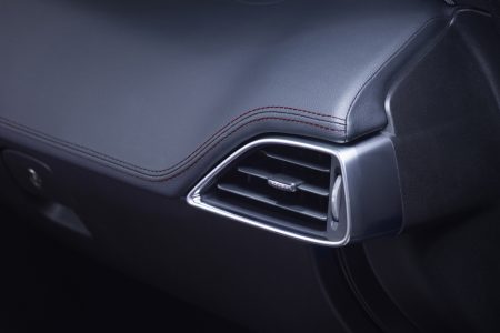 Jaguar-XE-12