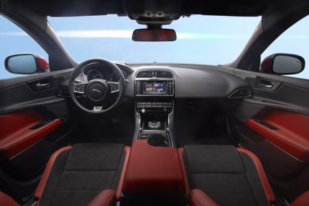 Jaguar XE: El nuevo caballo de batalla contra los alemanes