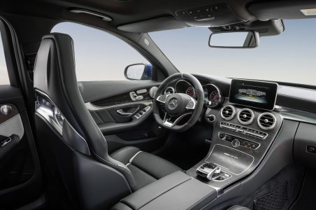 Mercedes-C63-AMG-40