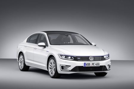 Volkswagen Passat GTE plug-in hybrid: También estará en París