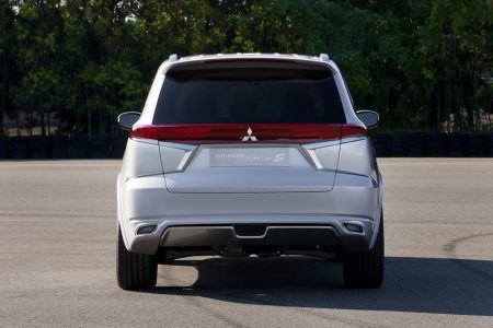 Mitsubishi Outlander PHEV Concept-S: Más deportivo y juvenil