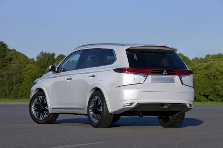 mitsubishi-outlander-phev-concept-s-primeras-imagenes-oficiales-201418217_16