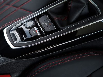 peugeot-308-gt-2014-la-version-mas-dinamica-del-compacto-frances-201418028_13