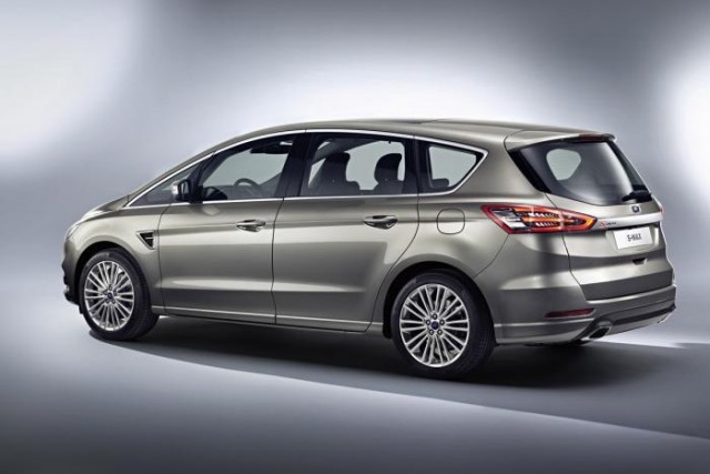 Revelado el Ford S-MAX 2015 que será presentado en París