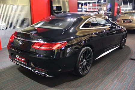 A la venta el primer Mercedes S63 AMG Coupe en Dubai