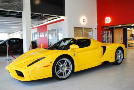 A la venta un Ferrari Enzo con 3.500 km