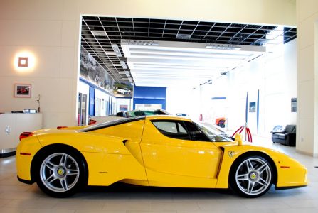 A la venta un Ferrari Enzo con 3.500 km