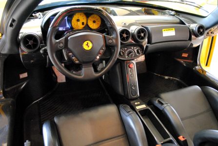 A la venta un Ferrari Enzo con 3.500 km