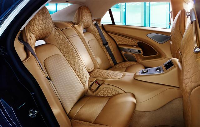 Así es el interior del espectacular Aston Martin Lagonda