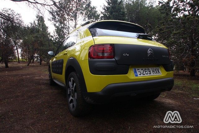 Prueba: Citroën C4 Cactus e-HDI 92 CV ETG6 (equipamiento, comportamiento, conclusión) 10