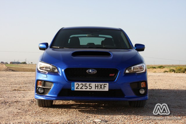 Prueba: Subaru WRX STI (diseño, habitáculo, mecánica)