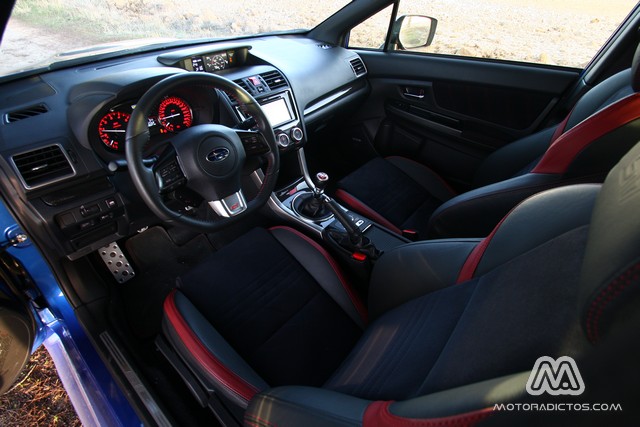 Prueba: Subaru WRX STI (diseño, habitáculo, mecánica) 12