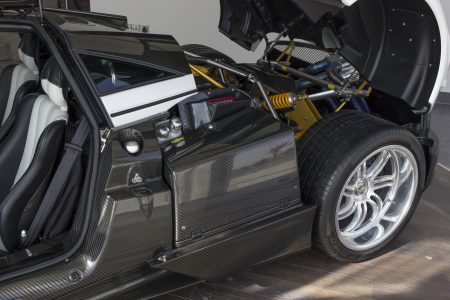 A la venta un impoluto Pagani Huayra de color blanco