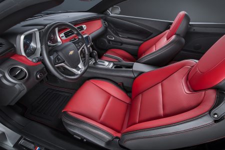 2015-Chevrolet-Camaro-Commemorative-Edition-7