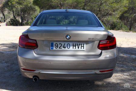 Prueba: BMW 220d 184 CV Modern Line (equipamiento, comportamiento, conclusión)