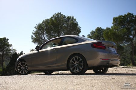 Prueba: BMW 220d 184 CV Modern Line (equipamiento, comportamiento, conclusión)