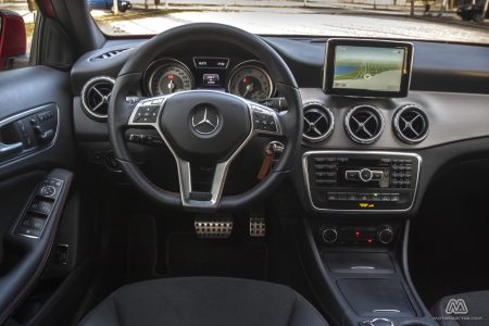 Prueba: Mercedes Benz GLA 220 CDI 4MATIC (equipamiento, comportamiento, conclusión)