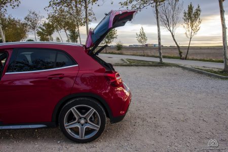 Prueba: Mercedes Benz GLA 220 CDI 4MATIC (equipamiento, comportamiento, conclusión)