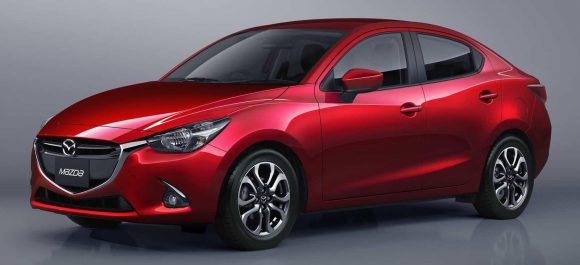 Mazda2 Sedan 2015: Tres cuerpos para el pequeñín nipón