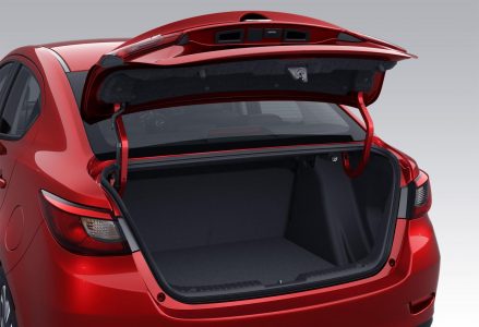 Mazda2-Sedan-3