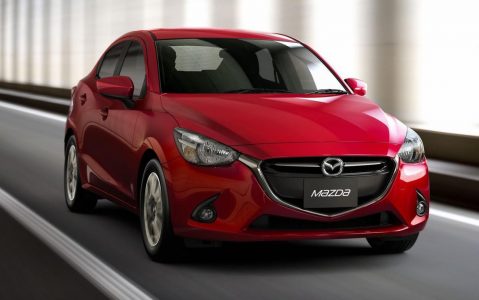 Mazda2 Sedan 2015: Tres cuerpos para el pequeñín nipón