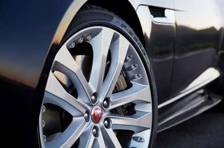 jaguar-f-type-2015-201419006_15