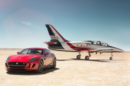 Jaguar F-Type 2016: Cambio manual y tracción total