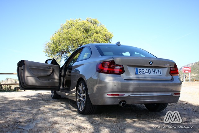 Prueba: BMW 220d 184 CV Modern Line (equipamiento, comportamiento, conclusión)