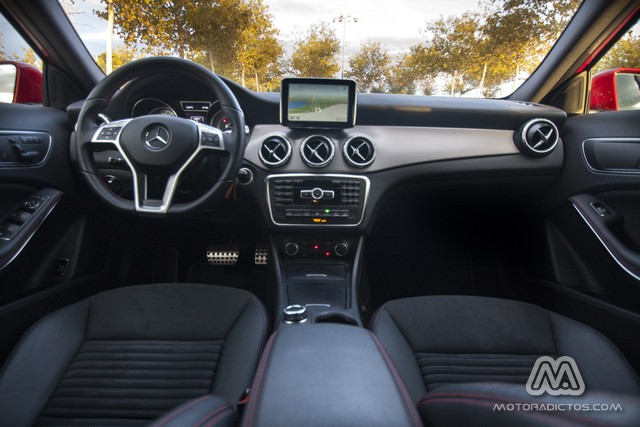 Prueba: Mercedes Benz GLA 220 CDI 4MATIC (diseño, habitáculo, mecánica)