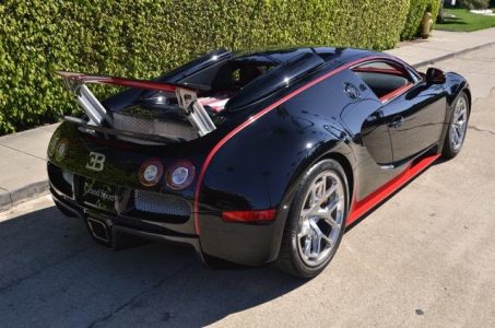 A la venta el único Bugatti Veyron Grand Sport rojo y negro