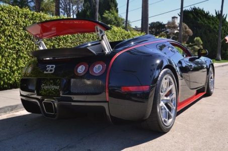 A la venta el único Bugatti Veyron Grand Sport rojo y negro