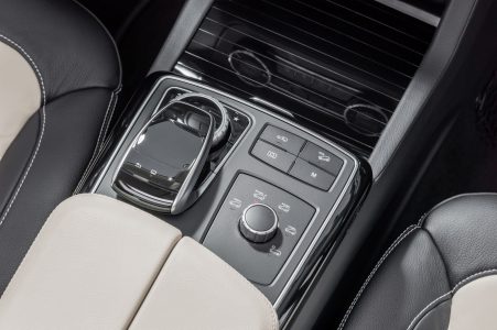 2016-Mercedes-Benz-GLE-Coupe-38