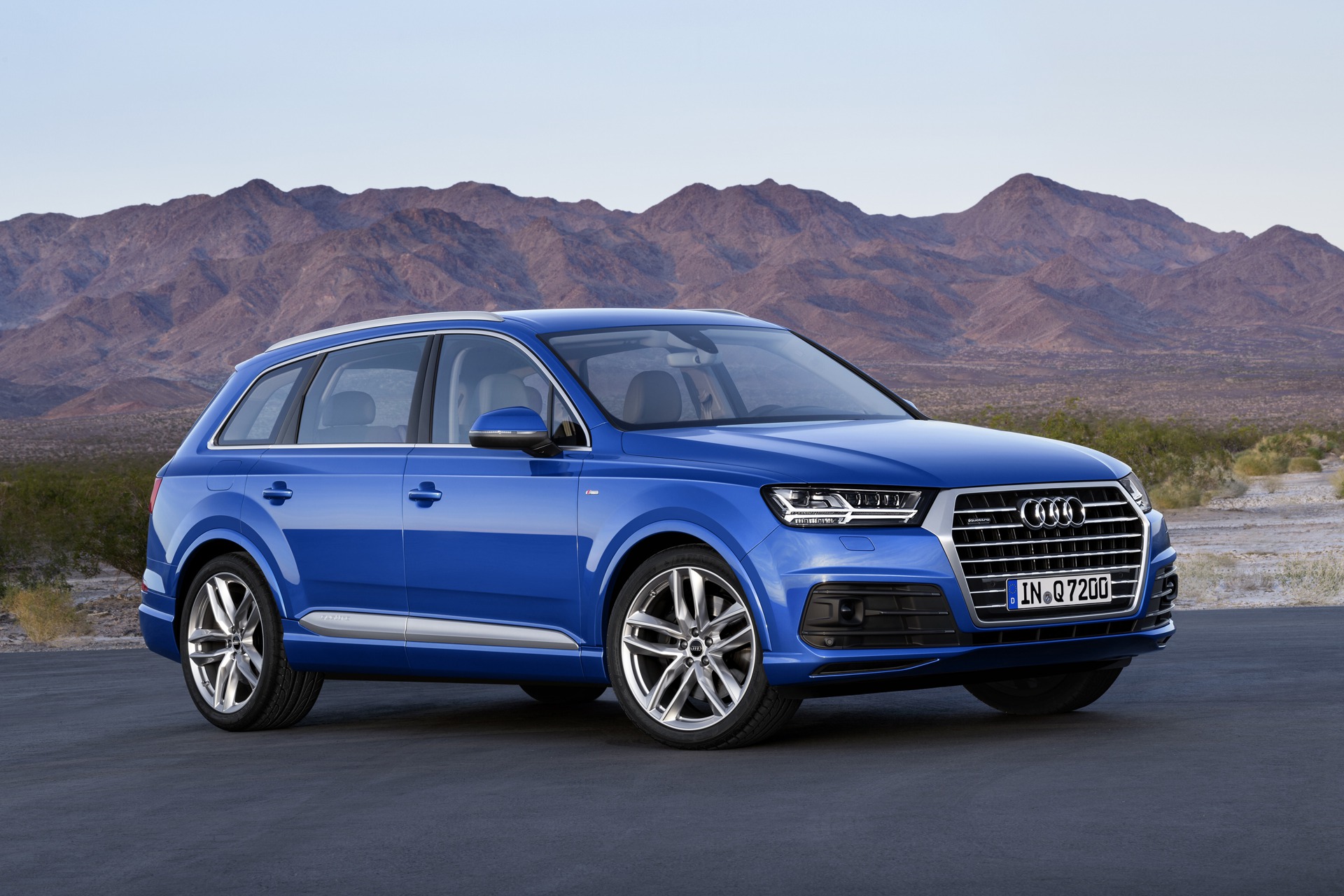 Audi-Q7-2015-1920-01