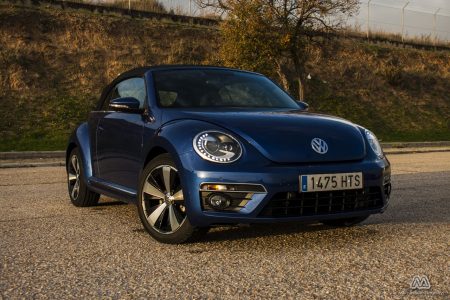 Prueba: Volkswagen Beetle Cabrio 1.4 TSI 160 CV R-Line (equipamiento, comportamiento, conclusión)