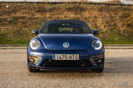 Prueba: Volkswagen Beetle Cabrio 1.4 TSI 160 CV R-Line (equipamiento, comportamiento, conclusión)