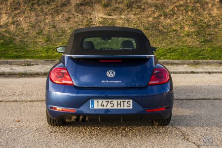 Prueba: Volkswagen Beetle Cabrio 1.4 TSI 160 CV R-Line (equipamiento, comportamiento, conclusión)